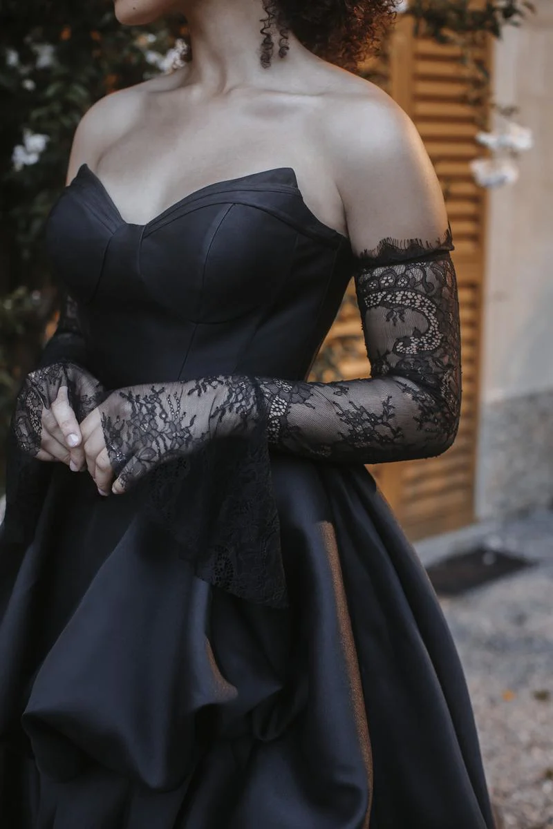 Abella by Allure Bridals "Nova" Gown E416 - Image 11