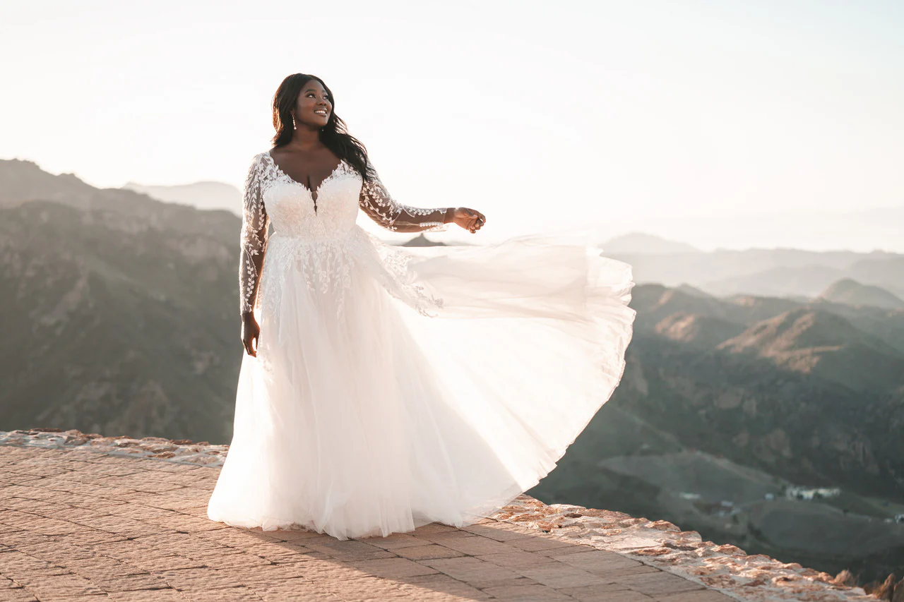 Allure Bridals Long Sleeve Lace Bridal Gown R3708 - Image 10