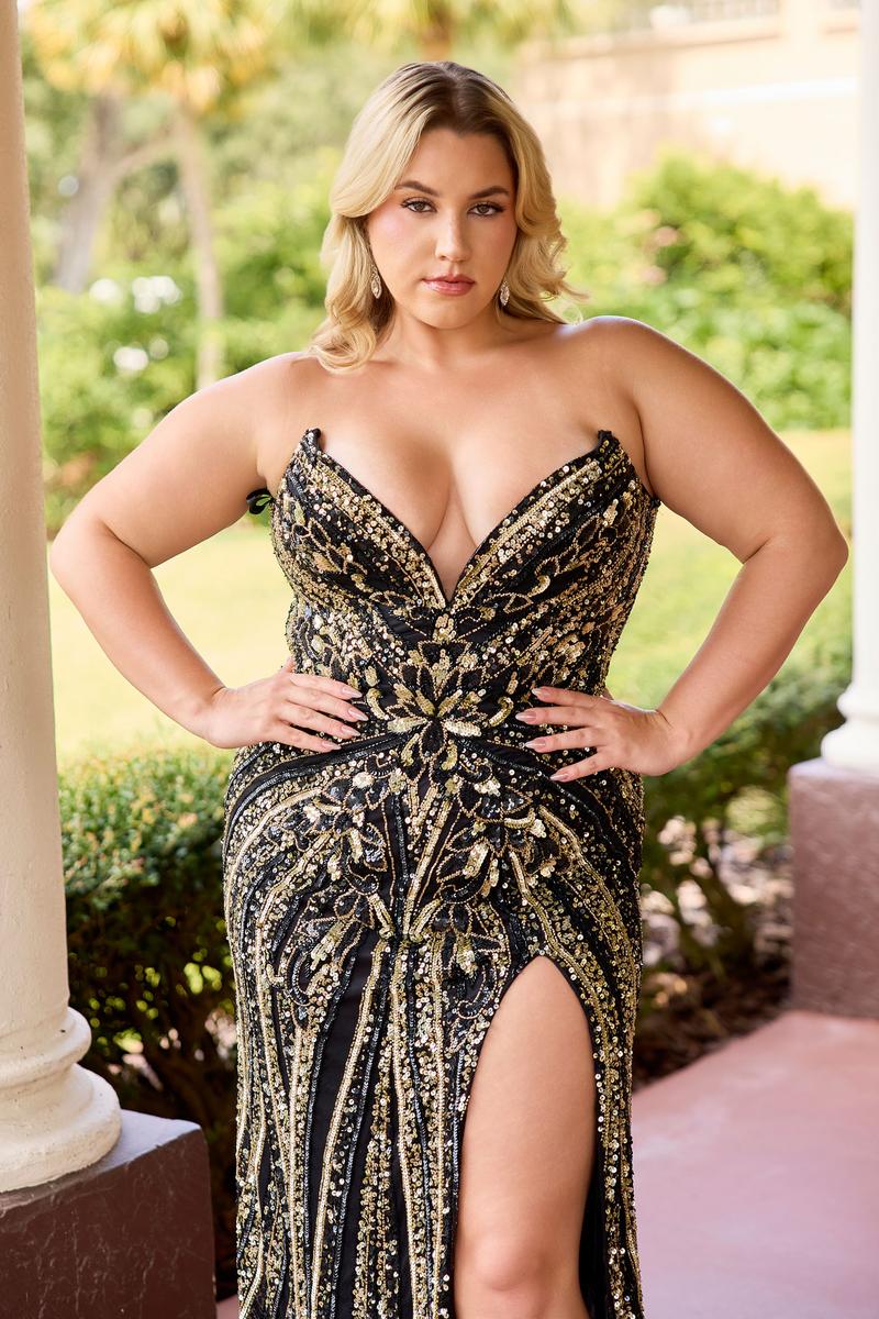 Curvy by Primavera Cateye Strapless Fitted Prom Dress 14103 - Image 6