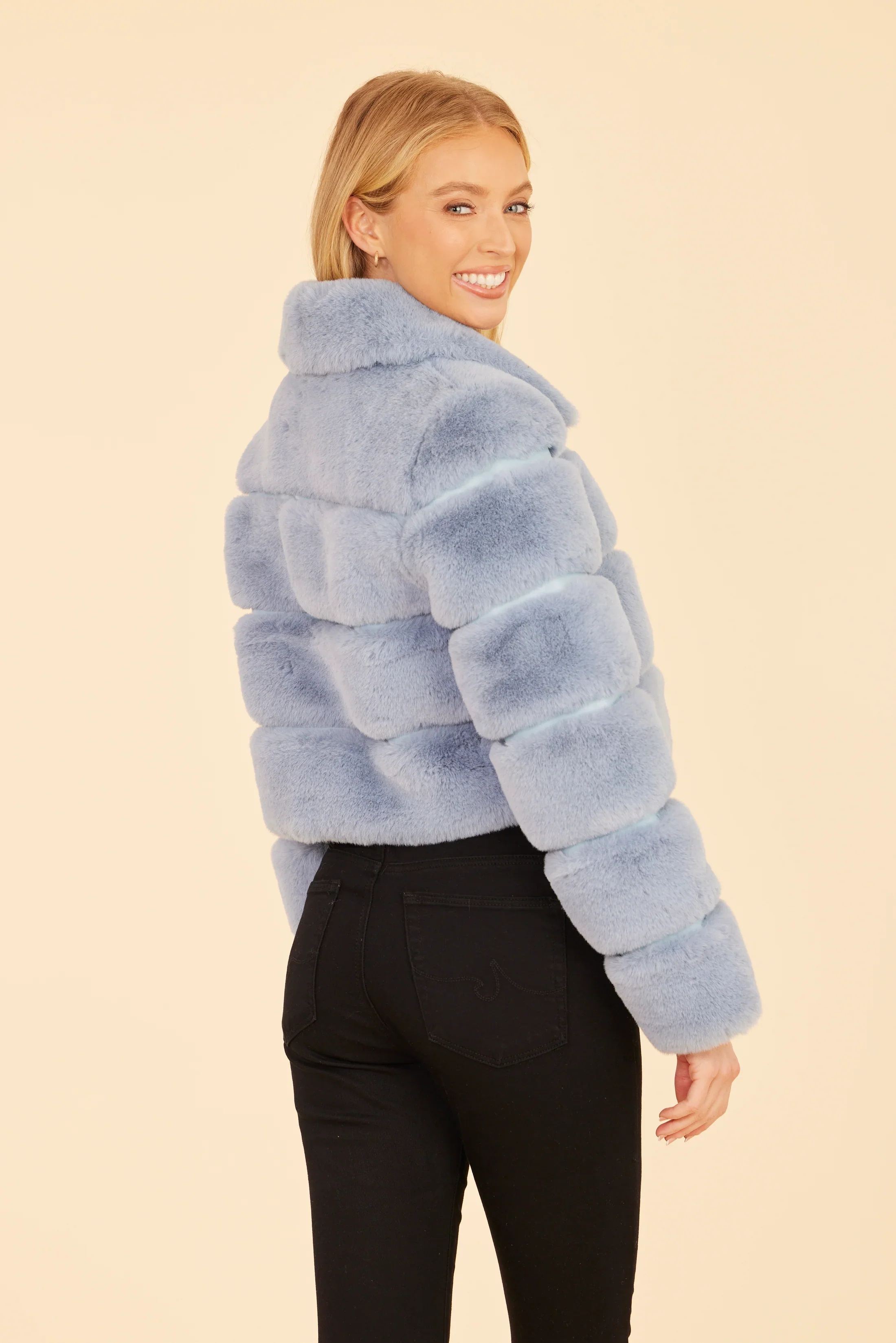 Dolce Cabo Paneled Faux Fur Cropped Jacket 75521 - Image 13