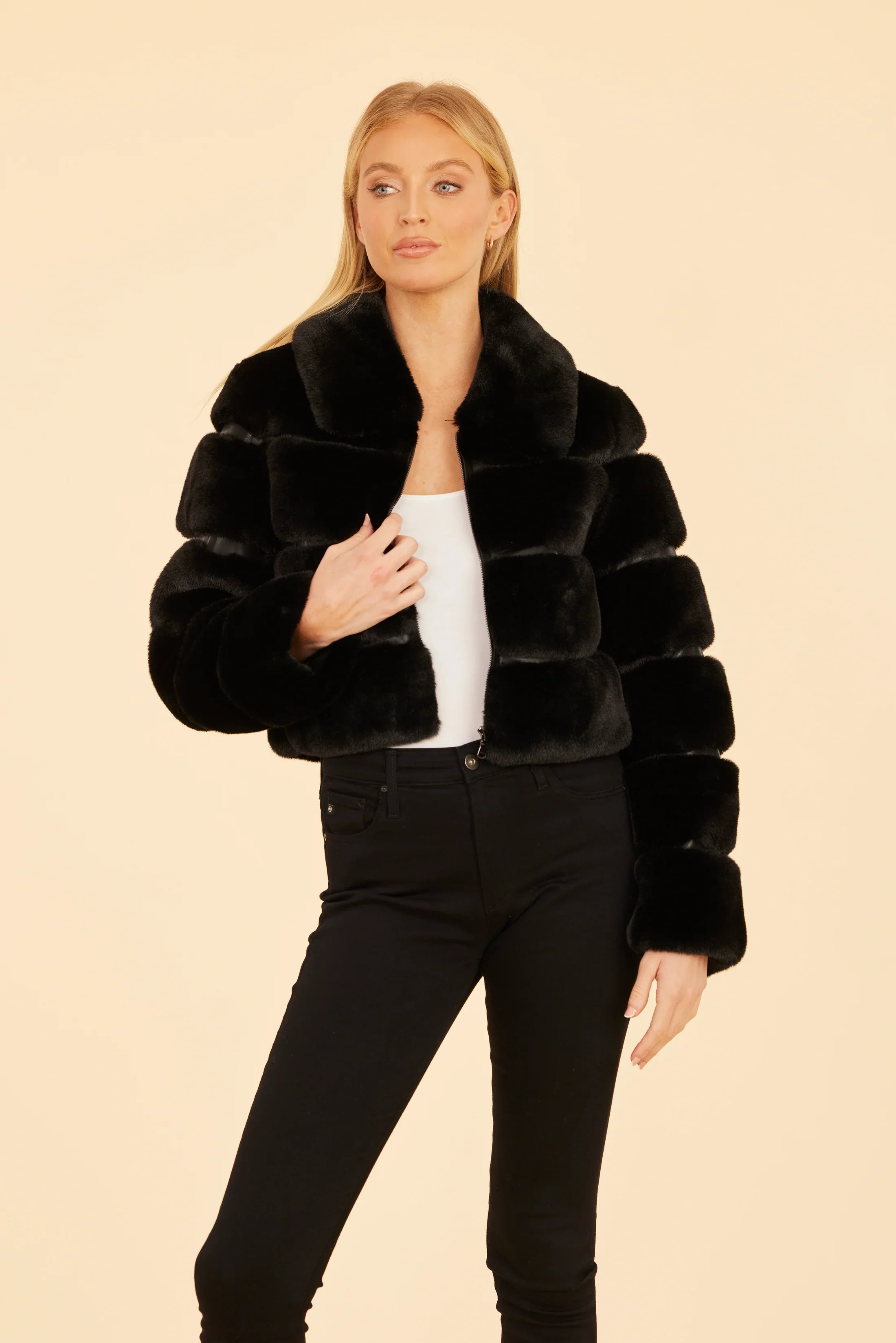 Dolce Cabo Paneled Faux Fur Cropped Jacket 75521 - Image 7
