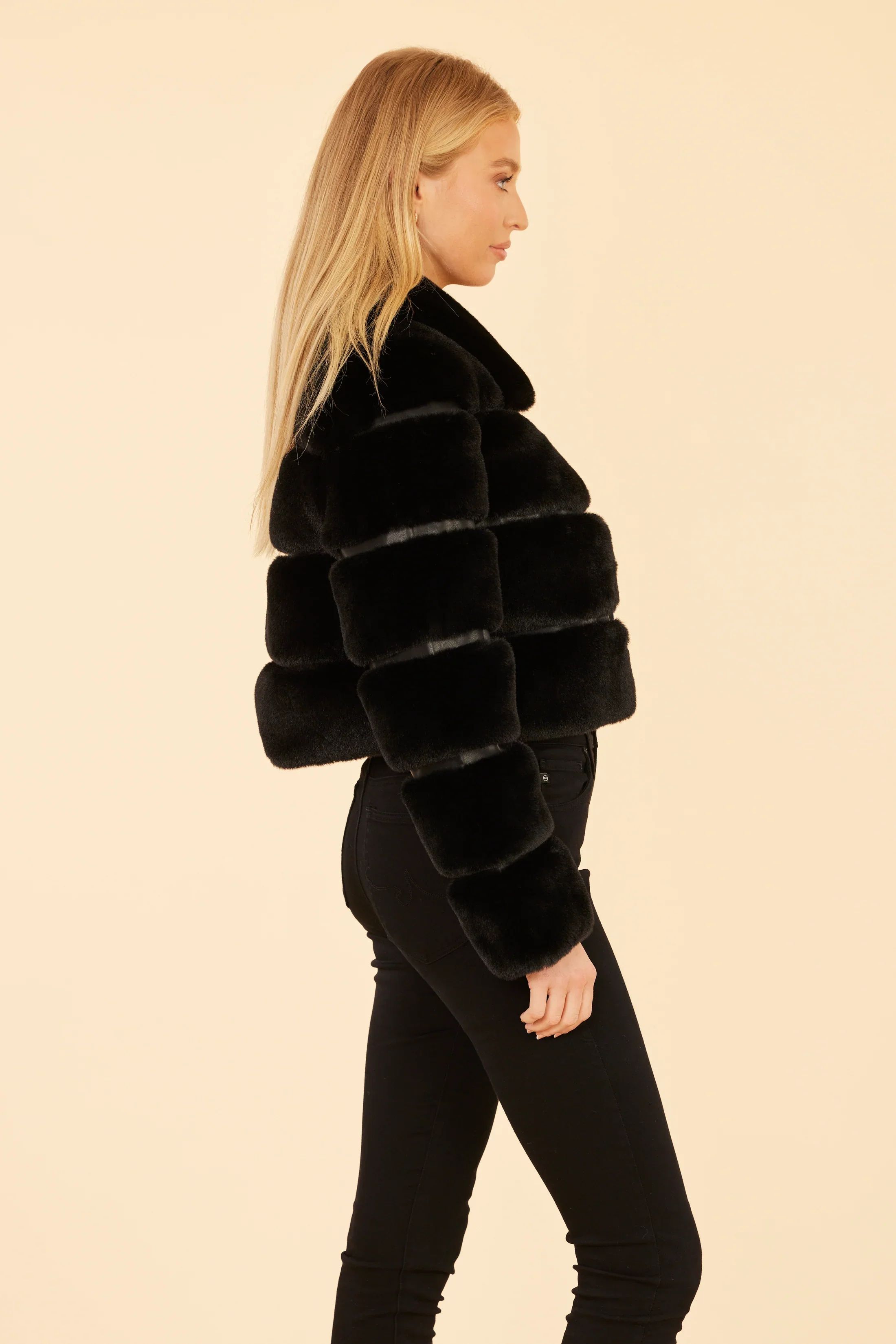 Dolce Cabo Paneled Faux Fur Cropped Jacket 75521 - Image 8