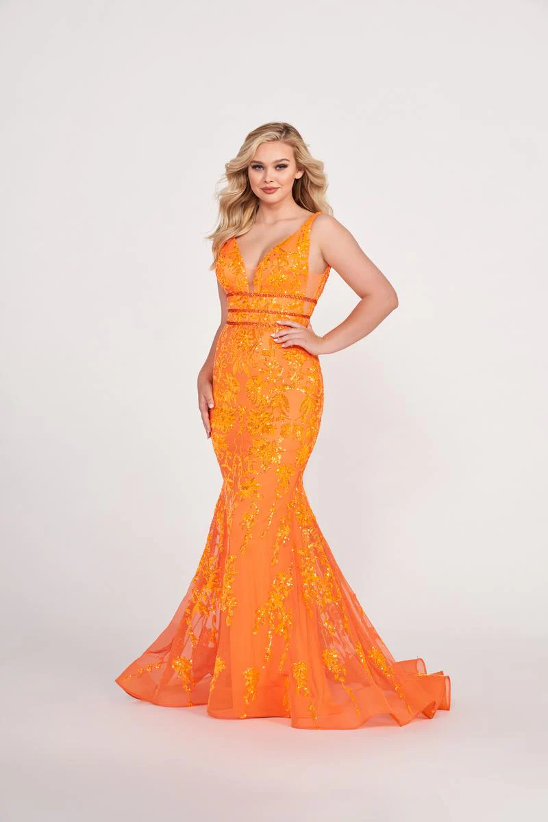 Ellie Wilde Long Plunging Sequin Prom Dress EW34041 - Image 7