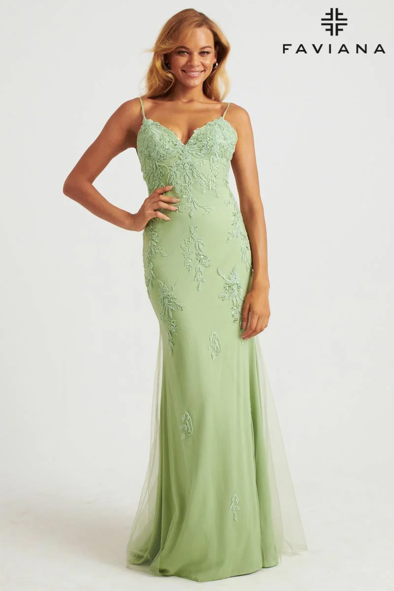 Faviana Long Lace Prom Dress S10633 - Image 31
