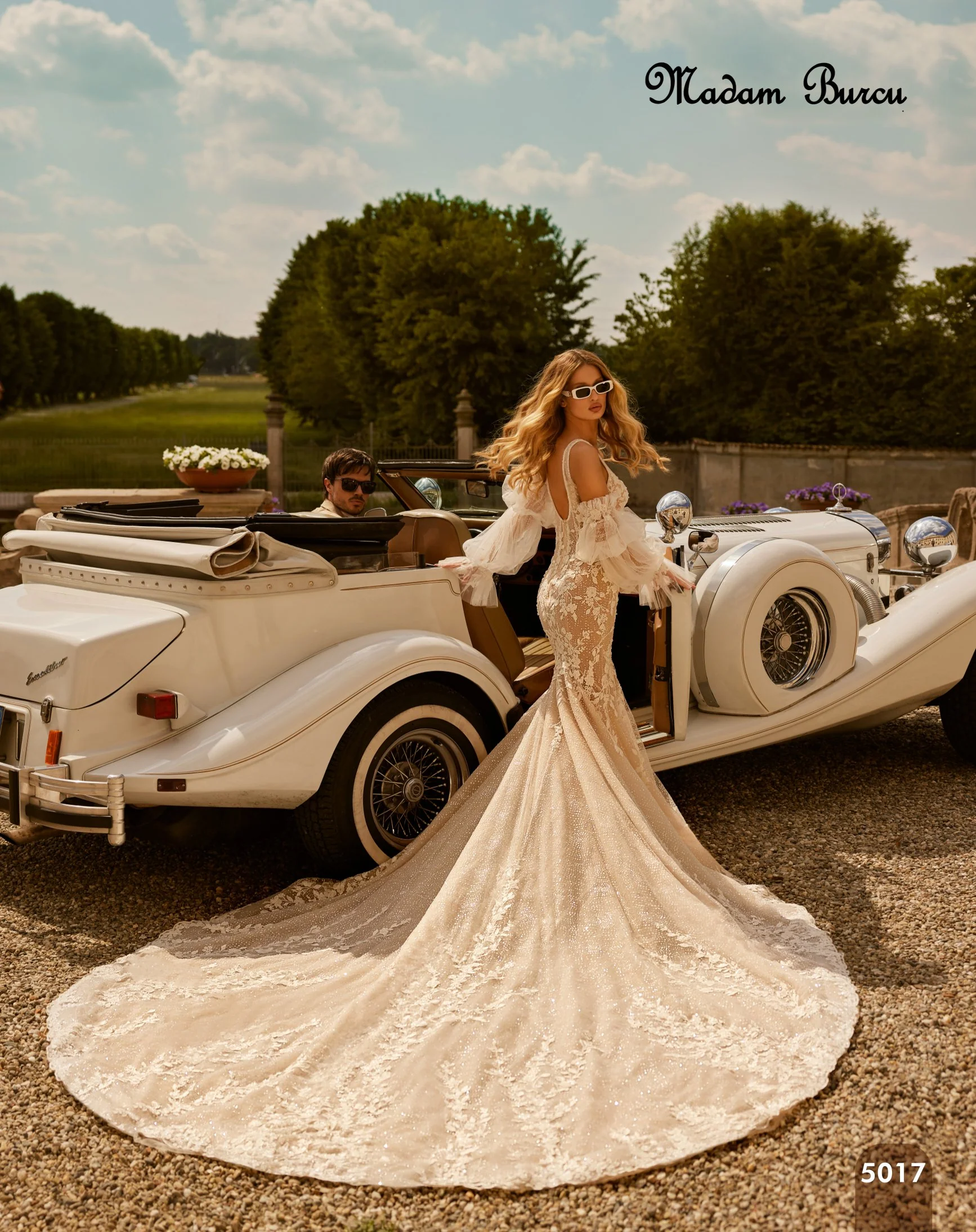 Madam Burcu Bridal Gown 5017 - Image 4