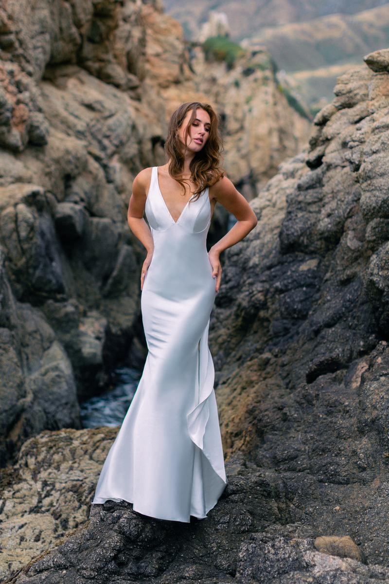 Wilderly Bride by Allure "Markee" Wedding Dress F321 - Image 2